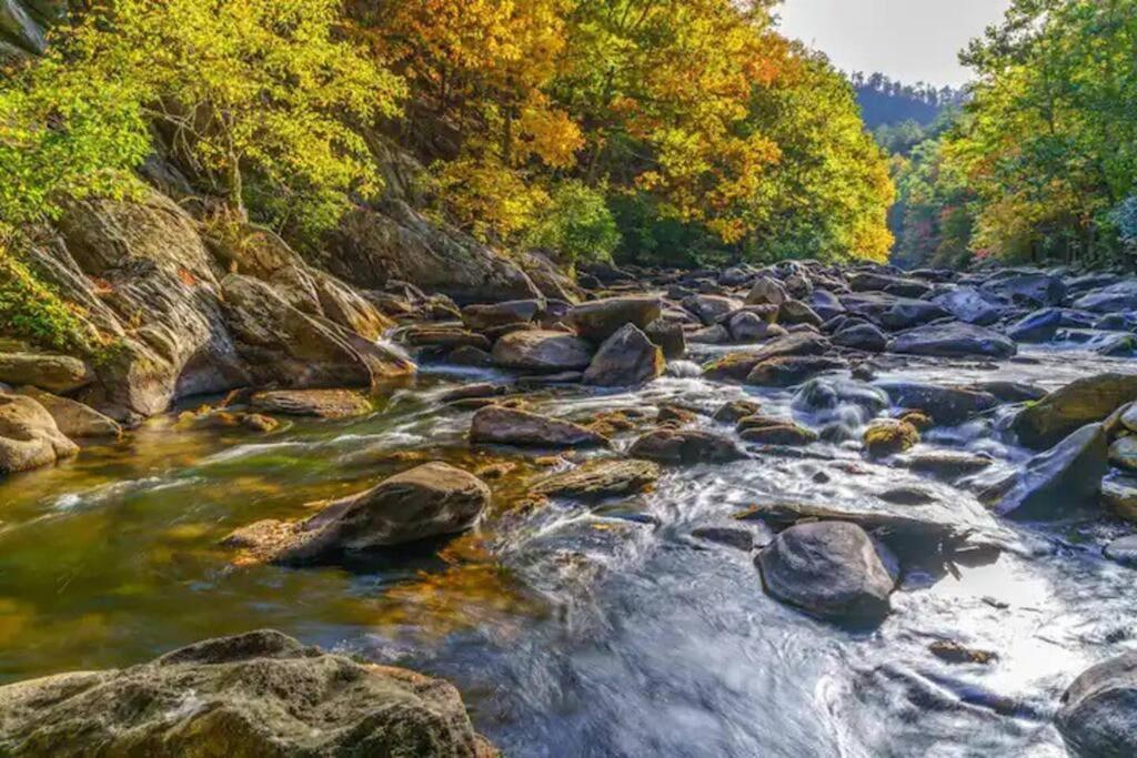 Breathtaking Views Of The Smokies, 3 Mins To Gatlinburg Villa Exterior photo